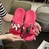 Nuevas Sandalias de Playa Casuales de Dibujos Animados Lindos de Moda Ins para Mujer, Verano, Suela Gruesa, Antideslizantes para Exteriores, Slip-On