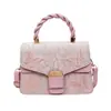 Bolsa quadrada pequena versátil de alta qualidade com design de borboleta para mulheres, design único, moderna, casual e personalizada, adequada para outono e inverno, bolsa transversal