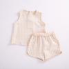 Directo de fábrica Ropa infantil coreana para bebé verano 2025 nuevo conjunto de camiseta sin mangas tipo chaleco y shorts para niño