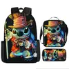 Mochila escolar de tres piezas con diseño de dibujos animados de Stitch, ideal para estudiantes de primaria y secundaria.