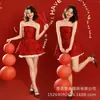 Estudio Fotográfico Nuevo Tema de Año Nuevo Traje Rojo Atmósfera Chica Dulce Interior Foto Fotografía Arte Foto Ropa