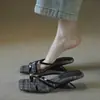 Sandalias de Exterior Doradas Cuadradas con Tiras Cruzadas, Modernas y Elegantes, para Mujer, Nuevas de Primavera/Verano 2026, Sandalias de Tira con Tacón Medio