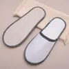 Cepillo de dientes desechable y pasta de dientes específica para hotel 2 en 1 set de artículos de tocador de película suave para casas de huéspedes y hoteles, venta al por mayor desde el fabricante, entrega inmediata