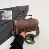 Bolsa transversal de textura de alta qualidade feminina nova 2026 outono pequena bolsa transversal feminina nicho moda ombro único bolsa de mão retrô