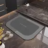Tapete de Chão Moderno Minimalista e Estiloso para Banheiro, Antiderrapante, Absorvente de Água, Secagem Rápida, de Terra de Diatomáceas, para Porta de Entrada de Casa, Tapete Decorativo Resistente à Sujeira