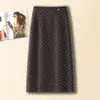 Elegante falda de sarga de lana para mujer, nueva colección otoño/invierno 2026, de cintura alta, estiliza la figura, elegante, falda de línea A de longitud media