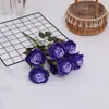 Flores Artificiais Buquê de 7 Cabeças Rosa Pérola Pequeno Buquê Decoração Suave para Casa Decoração Floral de Mesa Botão de Rosa Clássico