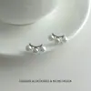 Pendientes de Plata de Ley 925 con Aguja Estilo Minimalista Moderno Perla Shijia Forma de Arco Sonriente Moda Elegante Versátiles Pendientes para el Trabajo para Mujer