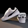 Zapatos de Pan para Mujer 2025 Populares Clásicos de Corte Bajo Cómodos Versátiles Tenis Casuales Retro Versátiles Casuales para Pareja