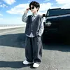 Conjunto de Ropa de Otoño para Niños Estilo Primavera y Otoño 2026 Nuevo Estilo Niños Medianos y Grandes Deportivo Elegante Fresco Estilo Callejero de Otoño