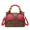 Bolsa Tote Estilo Europeu e Americano Couro Esculpido Estampado Bolsa de Ombro Feminina Texturizada Casual Estilo Nacional para o Trabalho Bolsa de Grande Capacidade para Mulheres