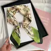 Novo Lenço de Seda de Outono Lenço Quadrado Pequeno Feminino 70cm Lenço Profissional para Pescoço Estilo Primavera Roupa Lembrança Presente Lenço