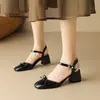 Nuevas sandalias de tacón grueso de tacón medio con punta cerrada 2023 para mujer estilo francés elegante de hada zapatos Mary Jane zapatos de comercio exterior