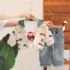 Novo Conjunto de Roupa Outonal Estilo Coreano para Meninos, Roupas de Bebê Estilosas para Primavera e Outono, Lindo Conjunto de Três Peças com Estampa Integral de Carros