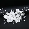 Acessórios de cabelo de noiva mais vendidos transfronteiriços, tiara de flor de pérola, pente de cabelo feito à mão, conjunto de grampos e palitos de cabelo para fotografia de viagem de casamento