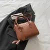 Bolsas de Alta Qualidade para Mulheres 2025 Outono Nova Bolsa de Axila Commuter Design de Nicho Simples e Fashion Bolsa Transversal de Ombro Único