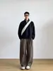 Moletom masculino novo e versátil com gola alta retrô, zíper frontal, estilo esportivo casual, corte reto simples e solto, design semi-americano moderno