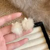 Brincos de Bolinha de Pelo Estrela para Outono e Inverno para Mulheres, Brincos Elegantes Suaves de Nicho, Brincos Únicos e Bonitos para Rostos Quadrados e Redondos