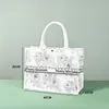 Bolsa Tote de Lona Laminada Personalizada com Acabamento de Luxo, Adequada para o Dia a Dia, Apresentando Estilo Chinês Tridimensional e Design Moderno, Disponível para Personalização Transfronteiriça