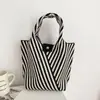 Bolsa Feminina Estilo Doce e Sofisticado para Passeios Franceses Verão 2023 Nova Bolsa Saco Design Exclusivo Pequena Bolsa para o Dia a Dia