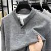Suéter de cuello Henley estilo americano para hombre para otoño e invierno, tejido casual retro americano estilo perezoso, suéter liso para hombre