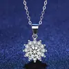 Rápido mano TikTok en línea Rojo Vivo suministro collar de plata ocho corazones y ocho flechas alta imitación color D moissanita Trébol colgante femenino