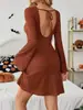 Vestido de malha texturizado estilo europeu e americano para outono e inverno, modelagem justa com mangas sino e design curto bodycon