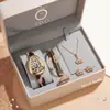 Reloj de Cuarzo para Mujer de Fábrica Original Caja de Aleación Correa de Cuero con Estampado de Leopardo Joyería de Venta Caliente Transfronteriza Set al por Mayor