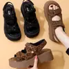 Sandálias Birkenstock de Solado Grosso para Aumentar a Altura para Mulheres 2026 Verão Nova Moda Sandálias Versáteis de Solado Macio Antiderrapantes para Combinar com Saias Sandálias de Praia