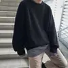 Suéter de punto a rayas y bloques de color con cuello redondo de moda para hombre, nuevo top de punto casual versátil para otoño e invierno 2023, moderno
