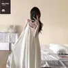Camisola de Alça para Mulheres, Verão 2026, Estilo Francês, Design de Desenho Animado de Luxo, Comprimento Médio, Pode Ser Usada Fora, Vestido de Dormir