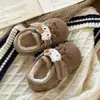 Sapatos Birkenstock com Forro de Lã Estilo Coreano para Meninas Inverno 2025 Novos Sapatos de Algodão Quente Menina Gatinho Gato Sapatos de Feijão com Solado Macio para Bebê Menina