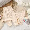 Conjunto de ropa de otoño sin costuras para niños, lindo pijama de algodón puro de dibujos animados para otoño e invierno, ropa interior de estilo coreano para bebé, ropa para el hogar