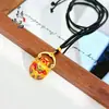 Tienda de Oro Mismo Estilo Dorado Antiguo Esmalte Carácter de Fortuna Dios de la Riqueza Colgante Nuevo Estilo Chino Estilo Nacional Colgante Dios de la Riqueza Cadena para Suéter