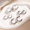 Pendientes de Botón Geométricos Personalizados Ins Transfronterizos Europeos y Americanos Hebilla de Oreja Martillada de la Corte Francesa Pendientes Irregulares Retorcidos