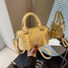 2025 Novo Estilo de Verão Feminino Moda Casual Simples Bolsa Travesseiro Matelassada Pequena com Incrustações de Diamantes Estilo Coreano Bolsa Pequena