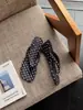 Chanclas de cuña con tiras de dedo de lunares estilo vacacional Chuyuji para mujer, Sandalias casuales clásicas francesas para el uso diario
