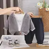 Conjunto de Ropa de Otoño para Niños 2026 Nuevo Estilo Coreano Moda para Niños Primavera y Otoño Sudadera con Capucha Cárdigan Conjunto de Tres Piezas