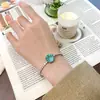 2025 Huabi Joyería Europea y Americana Retro Rosa Artificial Cortada Piedra Preciosa de Color Pulsera Retro Joyería de Mano Piedra de Heroína 14mm