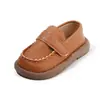 Zapatos casuales de cuero estilo coreano para niños con suelas suaves, zapatos para caminar para niños pequeños, nuevos modelos primavera y otoño 2026, mocasines para niños