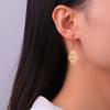 Comércio exterior exportação moda quente simples titânio aço corte simétrico esquerda e direita oco Videira pingente brincos aço inoxidável