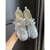 Tênis de Treino Estilo Ballet para Mulheres, Nova Moda Primavera 2026, Simples Estilo Coreano Plano Sola Macia Versátil Casual Sapatos Brancos