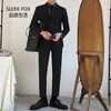 Elegante blazer negro estilo coreano para hombres con estilo, adecuado para uso profesional, nuevo modelo de primavera, chaqueta de hombre cómoda y versátil