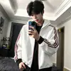 Chaqueta versátil de estilo coreano para hombre de otoño e invierno con tres rayas, sudadera deportiva de moda estilo universitario para hombres jóvenes