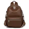 Mochila casual para mujer 2026 nueva de cuero suave para el trabajo versátil multifuncional moda viaje bolsa para mujer venta al por mayor