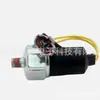 8982497240 Interruptor de Presión de Aceite Adecuado para Excavadora Zx120 Zx200 Zx330 Piezas de Repuesto Mecánicas