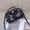 Bolso Pequeño Plisado de Textura de Alta Calidad para Mujer 2025 Nueva Moda Bolso Almohada de Cuero Suave Otoño e Invierno Combinable Bolso Cruzado de Banda Ancha