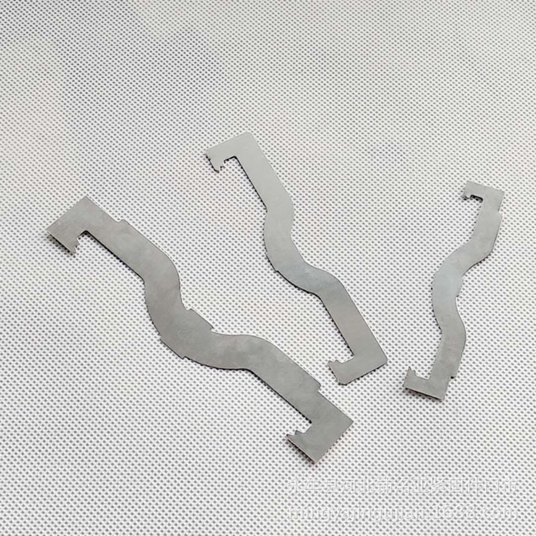 弹簧卡