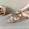 Ante de Vaca~Cuero Genuino Rojo Retro Aumentador de Altura Zapatos de Entrenamiento Alemanes para Mujer Suela Gruesa Tenis Casuales Primavera 2026