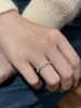 Anel de Luxo com Renda e Strass Estilo Coreano Tendência High-End Empilhável Elegante Nicho Estilo Fada Anel de Comércio Exterior para Mulheres